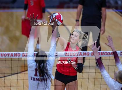Thumbnail 1 in Edmond Memorial @ Mustang photogallery.