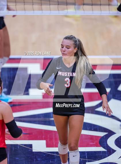 Thumbnail 2 in Edmond Memorial @ Mustang photogallery.