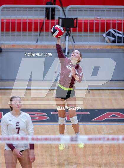 Thumbnail 2 in Edmond Memorial @ Mustang photogallery.