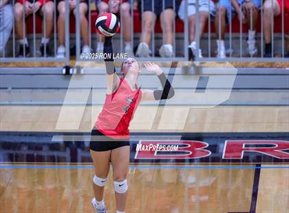 Thumbnail 1 in Edmond Memorial @ Mustang photogallery.