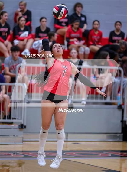 Thumbnail 3 in Edmond Memorial @ Mustang photogallery.