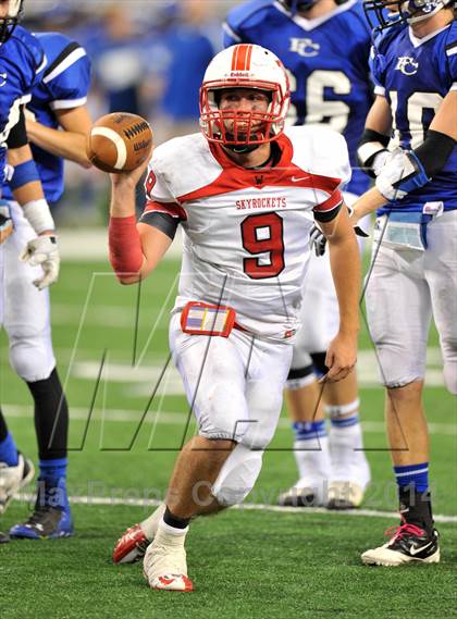 Thumbnail 2 in Falls City vs. Wellington (UIL 1A Division 2 Final)  photogallery.