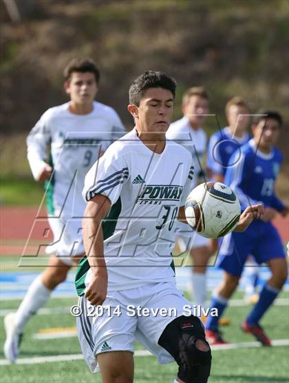 Thumbnail 1 in Eastlake vs. Poway (23rd Annual San Diego Holiday Classic) photogallery.