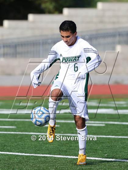 Thumbnail 3 in Eastlake vs. Poway (23rd Annual San Diego Holiday Classic) photogallery.