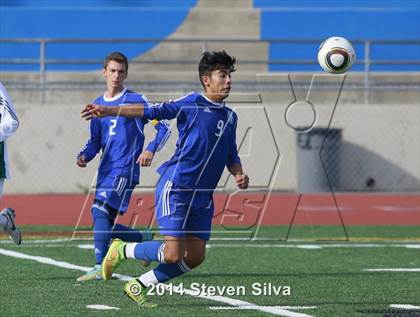 Thumbnail 1 in Eastlake vs. Poway (23rd Annual San Diego Holiday Classic) photogallery.