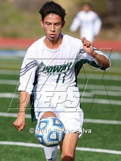 Thumbnail 3 in Eastlake vs. Poway (23rd Annual San Diego Holiday Classic) photogallery.