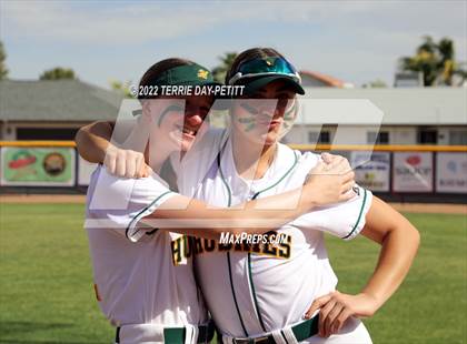 Thumbnail 2 in Cactus Shadows @ Horizon photogallery.