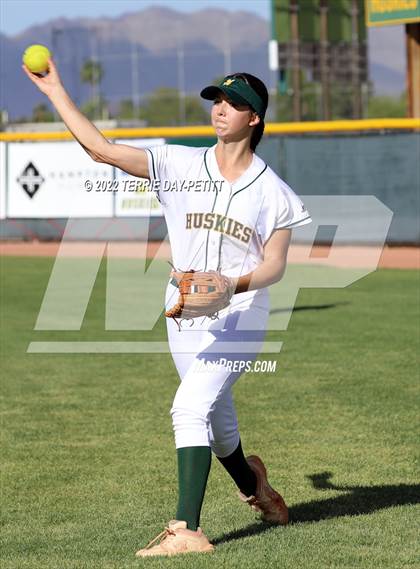 Thumbnail 2 in Cactus Shadows @ Horizon photogallery.