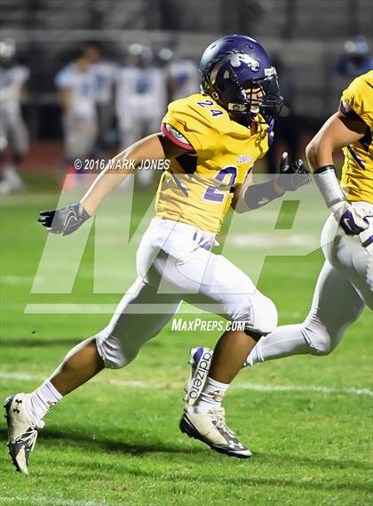 Thumbnail 3 in Sunrise Mountain vs. Catalina Foothills  (AIA 4A Playoff) photogallery.