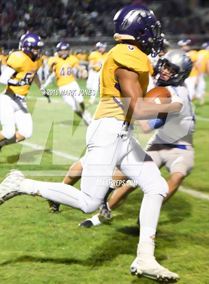 Thumbnail 3 in Sunrise Mountain vs. Catalina Foothills  (AIA 4A Playoff) photogallery.