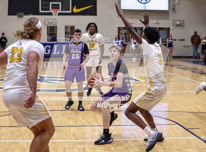 Thumbnail 2 in Denham Springs vs Holden (Livingston Parish Tournament) photogallery.