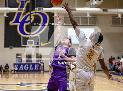 Thumbnail 1 in Denham Springs vs Holden (Livingston Parish Tournament) photogallery.