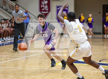 Thumbnail 3 in Denham Springs vs Holden (Livingston Parish Tournament) photogallery.