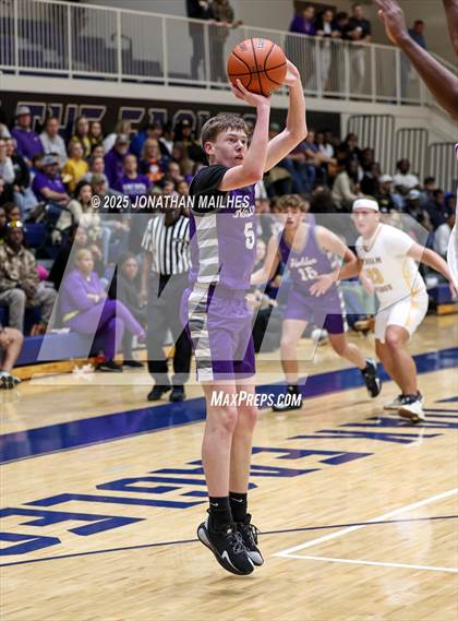 Thumbnail 3 in Denham Springs vs Holden (Livingston Parish Tournament) photogallery.