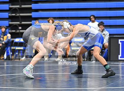 Thumbnail 3 in Lincoln East vs Klein photogallery.