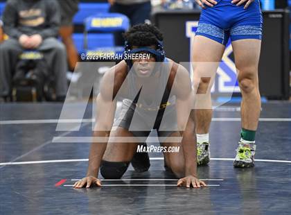Thumbnail 1 in Lincoln East vs Klein photogallery.