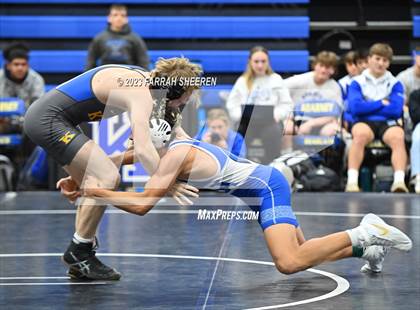 Thumbnail 2 in Lincoln East vs Klein photogallery.