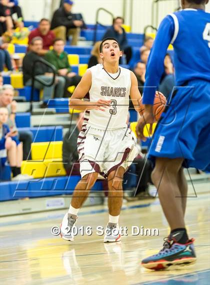 Thumbnail 2 in Woodside Priory vs St. Francis (CIF CCS D5 Semifinal) photogallery.