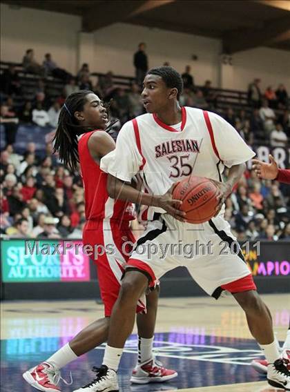 Thumbnail 1 in St. Mary's vs. Salesian (CIF NCS D4 Final) photogallery.