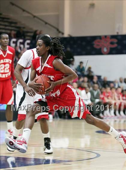 Thumbnail 3 in St. Mary's vs. Salesian (CIF NCS D4 Final) photogallery.