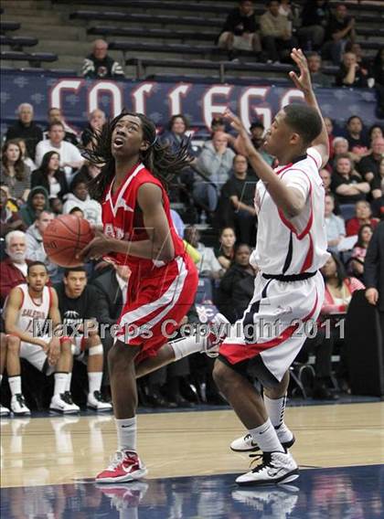 Thumbnail 2 in St. Mary's vs. Salesian (CIF NCS D4 Final) photogallery.