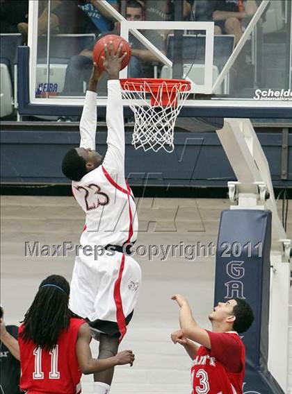 Thumbnail 3 in St. Mary's vs. Salesian (CIF NCS D4 Final) photogallery.