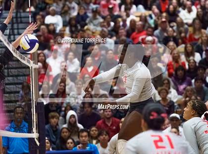 Thumbnail 2 in Rocklin vs Mater Dei (CIF State Open Division Final) photogallery.
