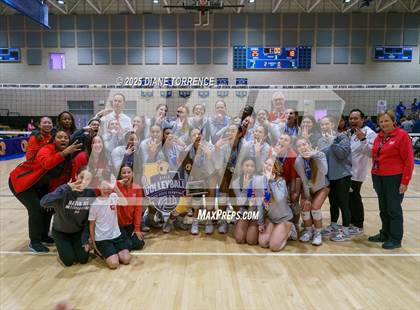 Thumbnail 3 in Rocklin vs Mater Dei (CIF State Open Division Final) photogallery.