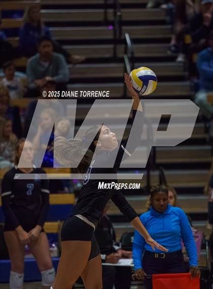 Thumbnail 1 in Rocklin vs Mater Dei (CIF State Open Division Final) photogallery.