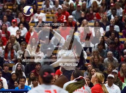 Thumbnail 2 in Rocklin vs Mater Dei (CIF State Open Division Final) photogallery.