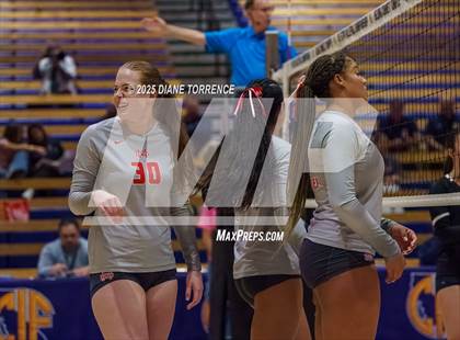 Thumbnail 3 in Rocklin vs Mater Dei (CIF State Open Division Final) photogallery.