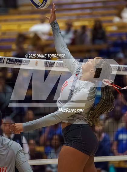 Thumbnail 1 in Rocklin vs Mater Dei (CIF State Open Division Final) photogallery.
