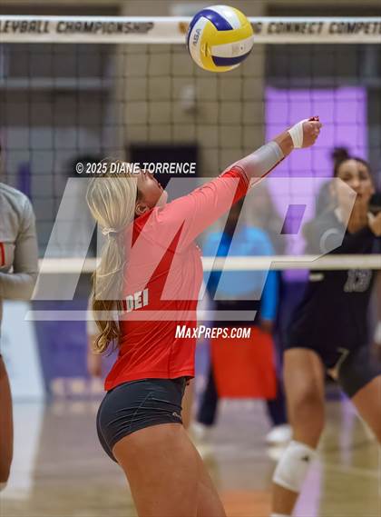 Thumbnail 1 in Rocklin vs Mater Dei (CIF State Open Division Final) photogallery.