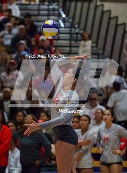 Thumbnail 2 in Rocklin vs Mater Dei (CIF State Open Division Final) photogallery.