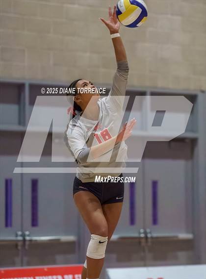 Thumbnail 1 in Rocklin vs Mater Dei (CIF State Open Division Final) photogallery.