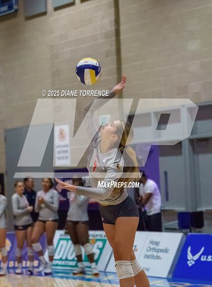 Thumbnail 3 in Rocklin vs Mater Dei (CIF State Open Division Final) photogallery.