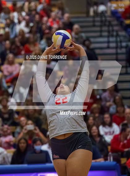 Thumbnail 2 in Rocklin vs Mater Dei (CIF State Open Division Final) photogallery.