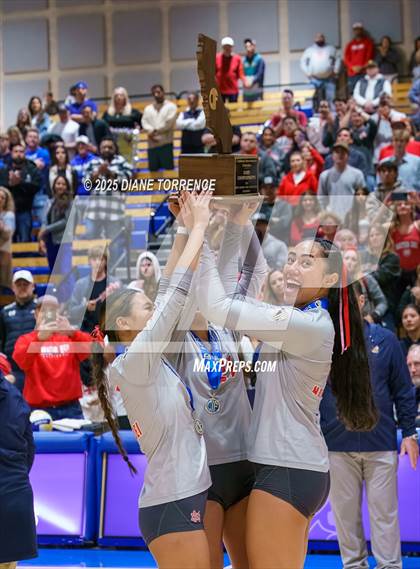 Thumbnail 3 in Rocklin vs Mater Dei (CIF State Open Division Final) photogallery.