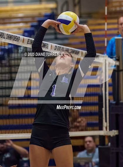 Thumbnail 3 in Rocklin vs Mater Dei (CIF State Open Division Final) photogallery.