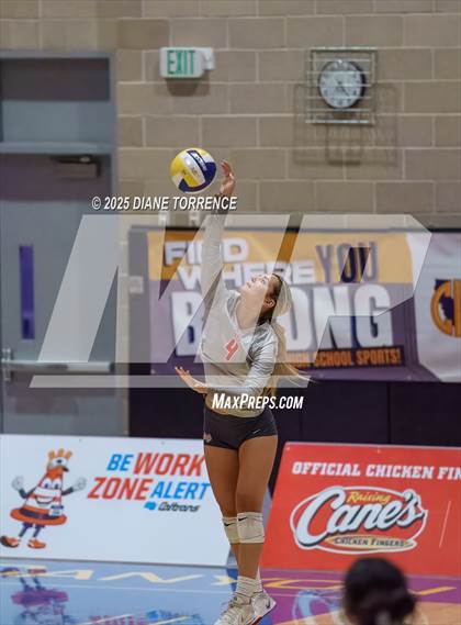 Thumbnail 3 in Rocklin vs Mater Dei (CIF State Open Division Final) photogallery.