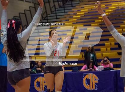Thumbnail 2 in Rocklin vs Mater Dei (CIF State Open Division Final) photogallery.