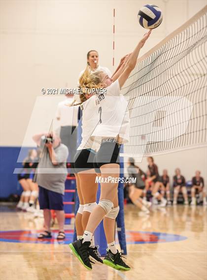 Thumbnail 3 in Lakeland @ Kellogg (Scrimmage) photogallery.
