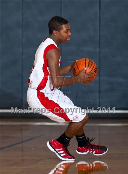 Thumbnail 3 in Pasadena Memorial vs Crosby (McDonald's Texas Invitational) photogallery.