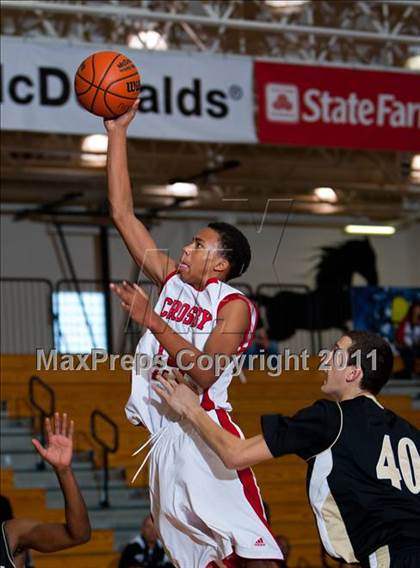 Thumbnail 2 in Pasadena Memorial vs Crosby (McDonald's Texas Invitational) photogallery.