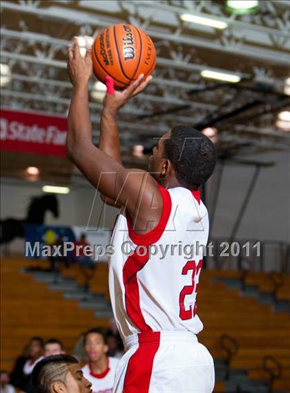 Thumbnail 2 in Pasadena Memorial vs Crosby (McDonald's Texas Invitational) photogallery.