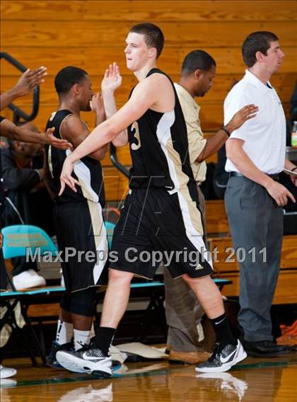 Thumbnail 1 in Pasadena Memorial vs Crosby (McDonald's Texas Invitational) photogallery.
