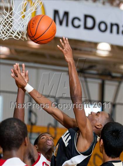 Thumbnail 1 in Pasadena Memorial vs Crosby (McDonald's Texas Invitational) photogallery.