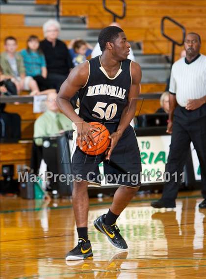Thumbnail 3 in Pasadena Memorial vs Crosby (McDonald's Texas Invitational) photogallery.