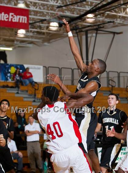 Thumbnail 1 in Pasadena Memorial vs Crosby (McDonald's Texas Invitational) photogallery.