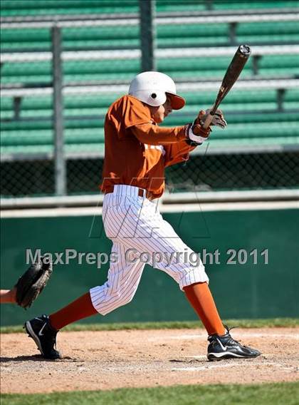 Thumbnail 3 in Seguin [Juan] vs. WT White (Robert Dulin Memorial) photogallery.